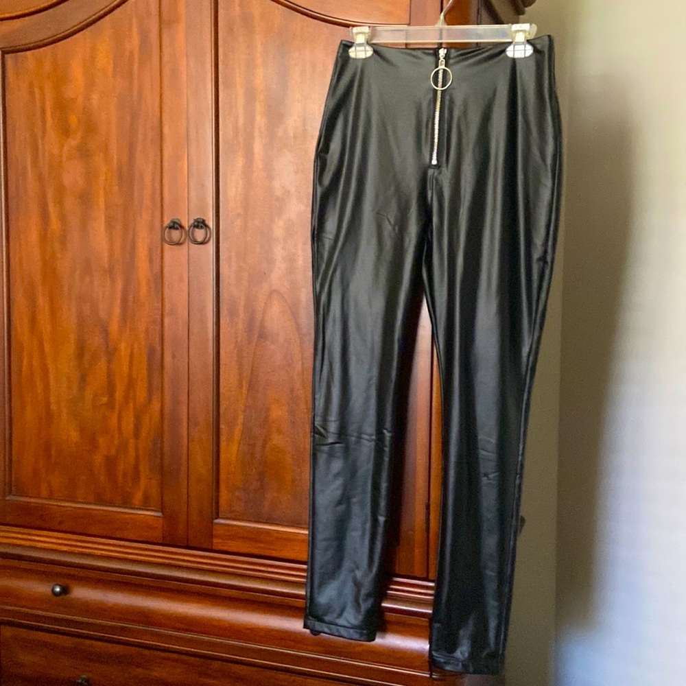 CUPSHE pleather lined leggings